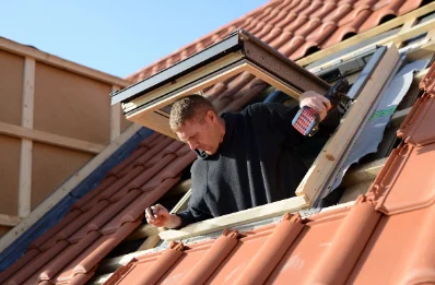 Pose de fenêtres de toit Velux à Trignac